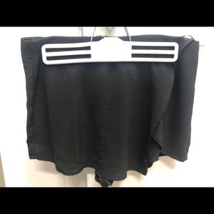 She + sky black skort